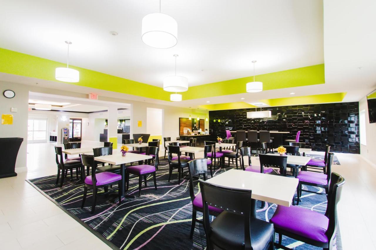 Palacio Royale Signature Hotel Katy